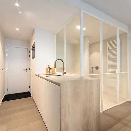 Seaflower - Romantische Luxe Met Zeezicht Apartamento De Panne